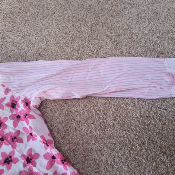 Women's Pink patterned button down-Large (Medium fit) New without tags - Picture 2 of 5